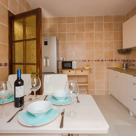 Alhaurin Old Town, Casa Flamingo, 2 Bed Apartment